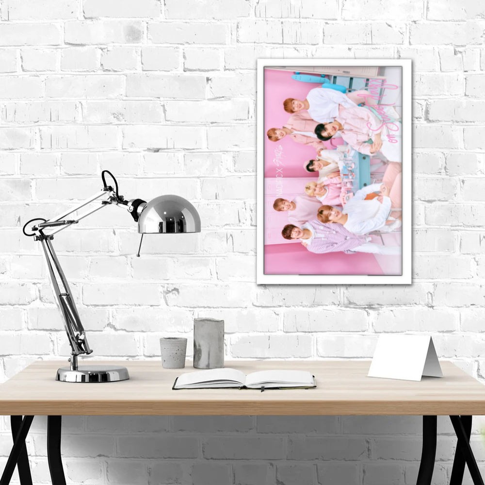 تابلو پینکمن طرح گروه استری کیدز صورتی Stray Kids Pink 14 Jm