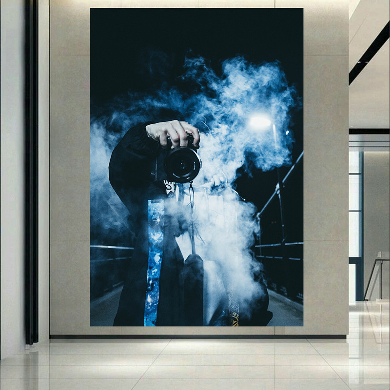 پوستر طرح دوربین مدل Man and Smoke کد AR17820